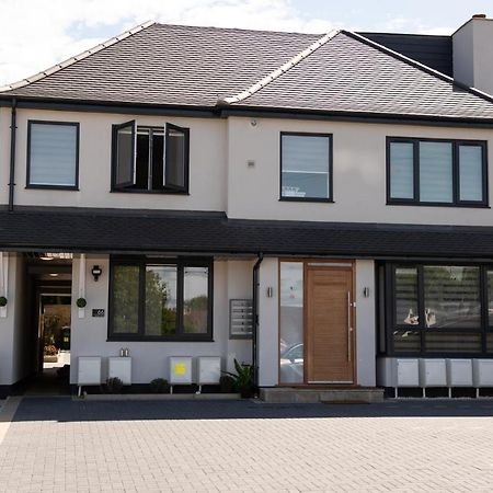 Walnut Flats-F4, 2-Bedroom With Ensuite - Parking, Netflix, Wifi - Close To Oxford, Bicester & Blenheim Palace Kidlington Ngoại thất bức ảnh