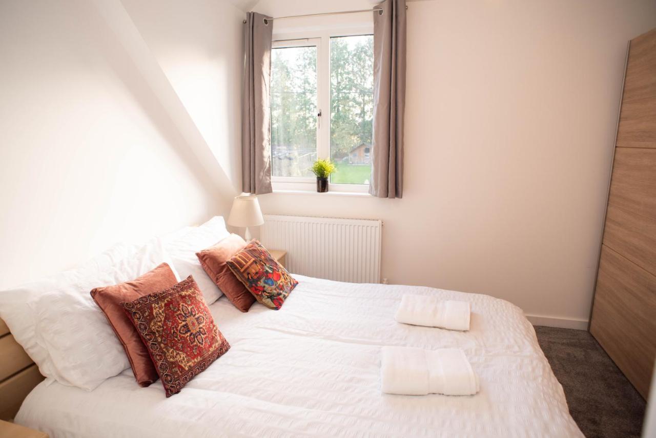 Walnut Flats-F4, 2-Bedroom With Ensuite - Parking, Netflix, Wifi - Close To Oxford, Bicester & Blenheim Palace Kidlington Ngoại thất bức ảnh