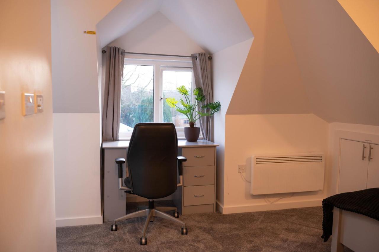 Walnut Flats-F4, 2-Bedroom With Ensuite - Parking, Netflix, Wifi - Close To Oxford, Bicester & Blenheim Palace Kidlington Ngoại thất bức ảnh