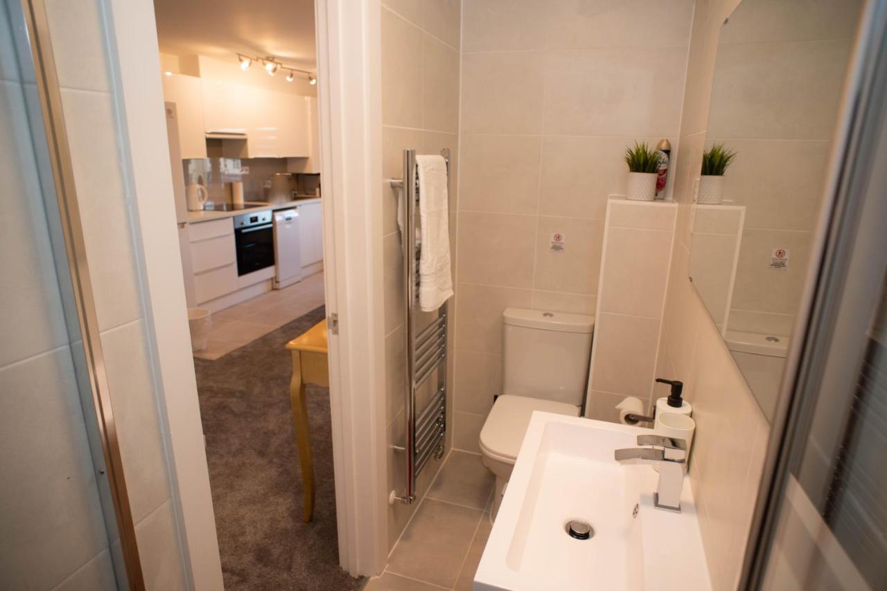 Walnut Flats-F4, 2-Bedroom With Ensuite - Parking, Netflix, Wifi - Close To Oxford, Bicester & Blenheim Palace Kidlington Ngoại thất bức ảnh