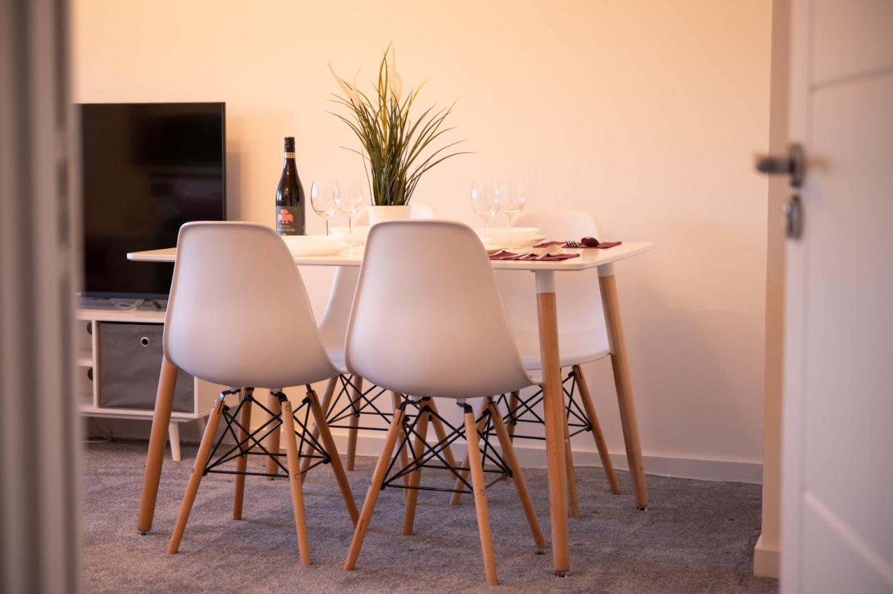 Walnut Flats-F4, 2-Bedroom With Ensuite - Parking, Netflix, Wifi - Close To Oxford, Bicester & Blenheim Palace Kidlington Ngoại thất bức ảnh