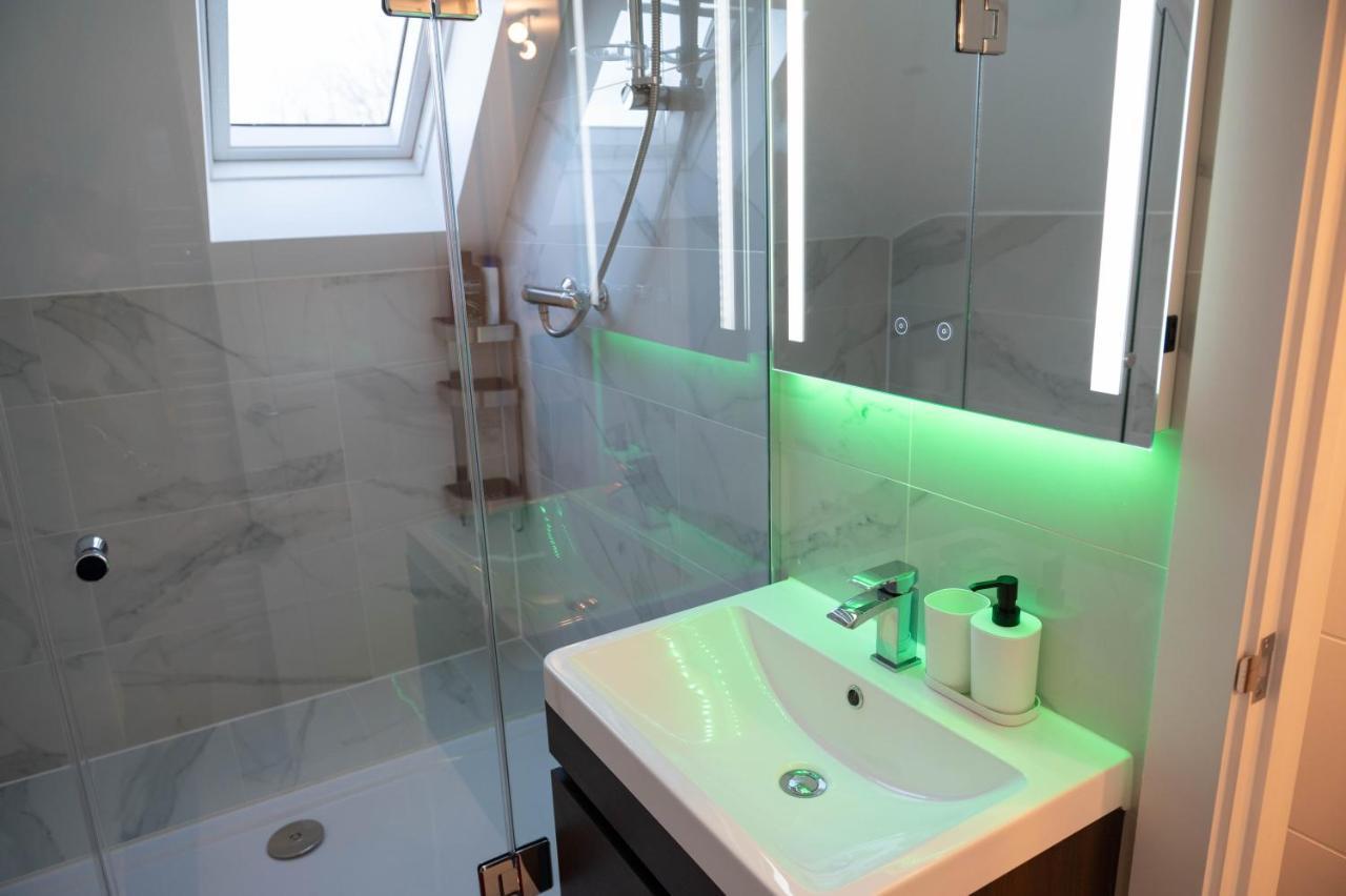 Walnut Flats-F4, 2-Bedroom With Ensuite - Parking, Netflix, Wifi - Close To Oxford, Bicester & Blenheim Palace Kidlington Ngoại thất bức ảnh